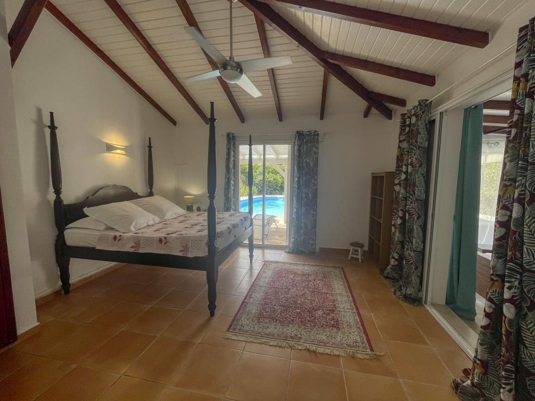 25.Location villa piscine sainte anne guadeloupe_Chambre 1